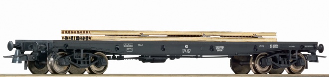 4 axle Flat car with load<br /><a href='images/pictures/Roco/179688.jpg' target='_blank'>Full size image</a>